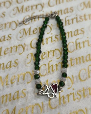 12  βραχιολι 26 καρδια πρασινες (1)